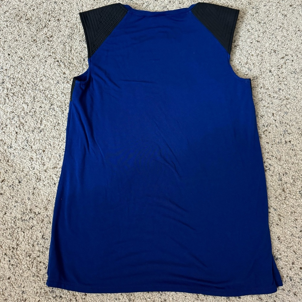 BCBGMAXAZRIA Blue + Black Blouse Size Small - Picture 9 of 9